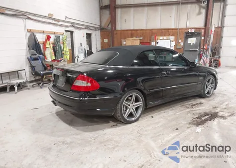 2007 Mercedes-Benz Clk 63 Amg z USA, uszkodzony, nr VIN WDBTK77G37T075074